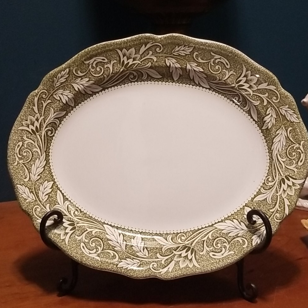 Royal Staffordshire Victoria Ironstone Platter …